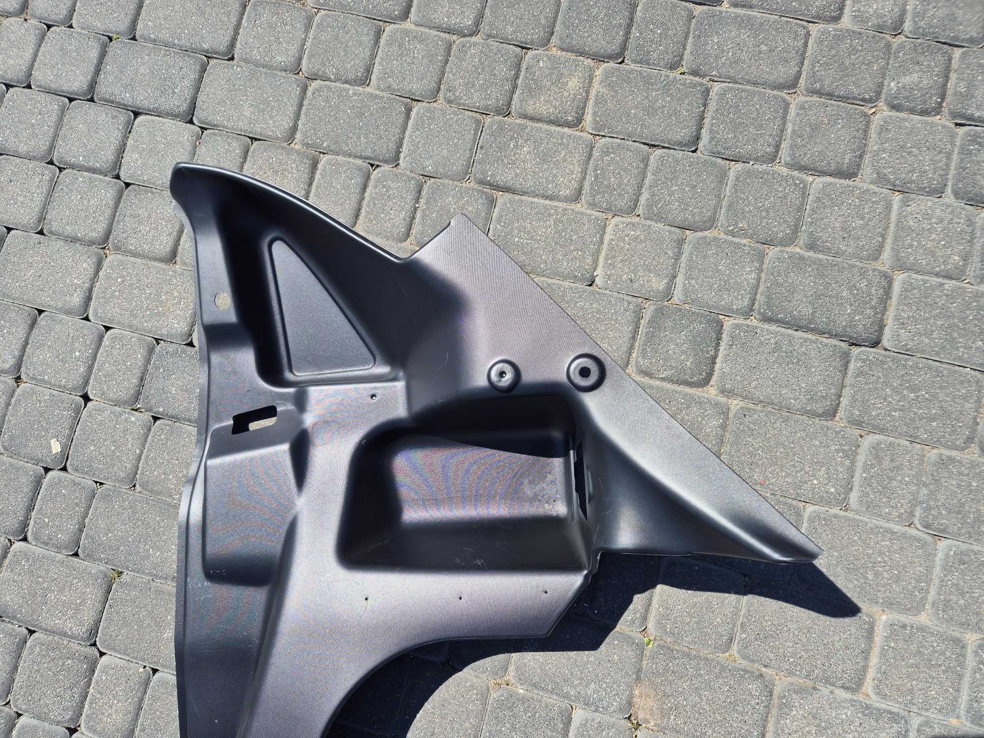 boczek tył tylny prawy bagażnika microcar due