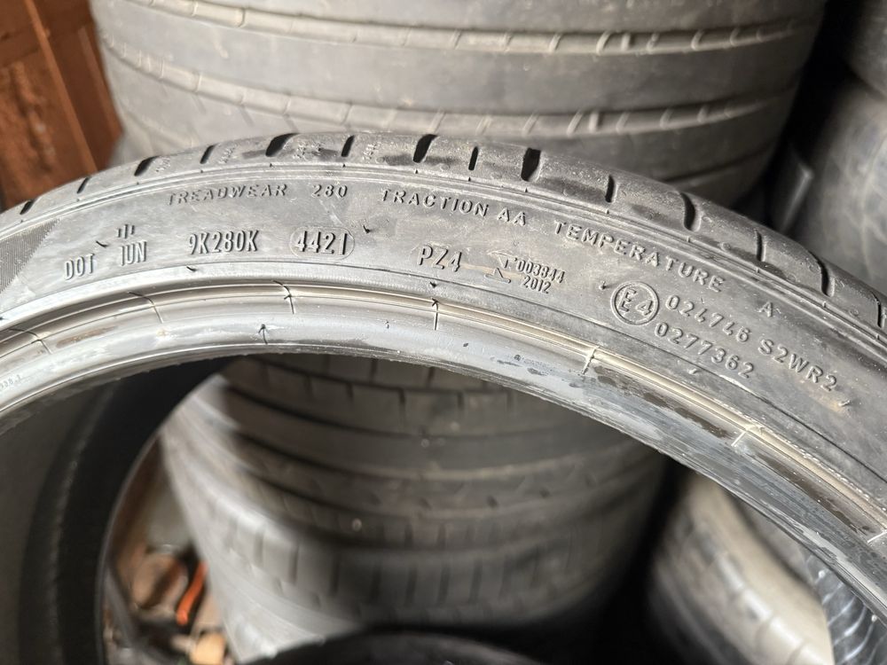4xPirelli 235 35r20., 2021 6mm