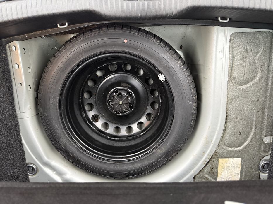 Volkswagen Golf  -2003 року