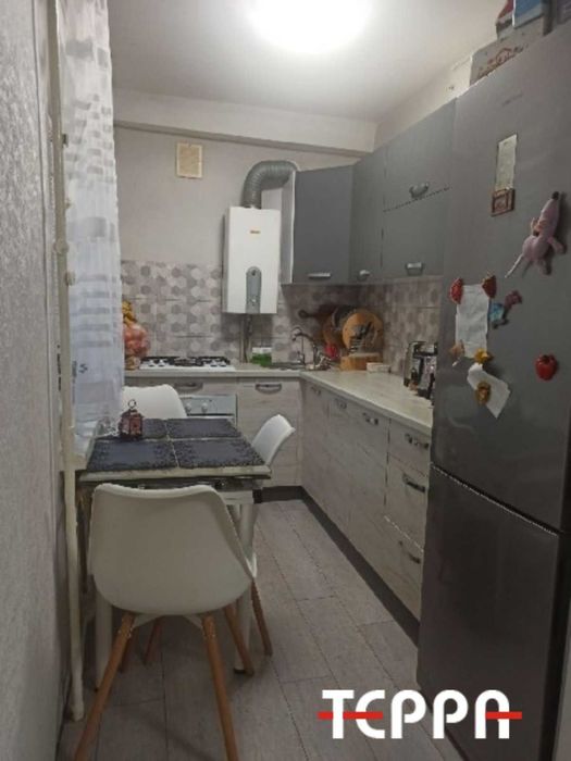 Продаж 3-кімнатної квартири, вул. Перемоги