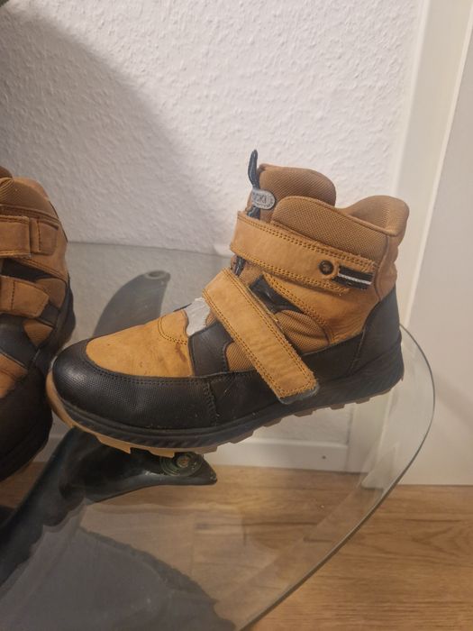Демисезонні шкіряні черевикиLasocki 23,5 см устілка