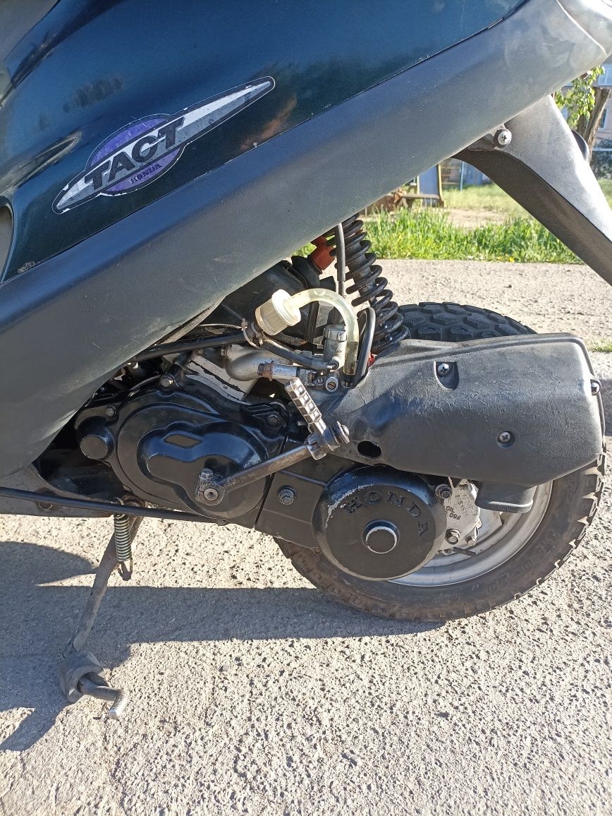 Honda tact af 30