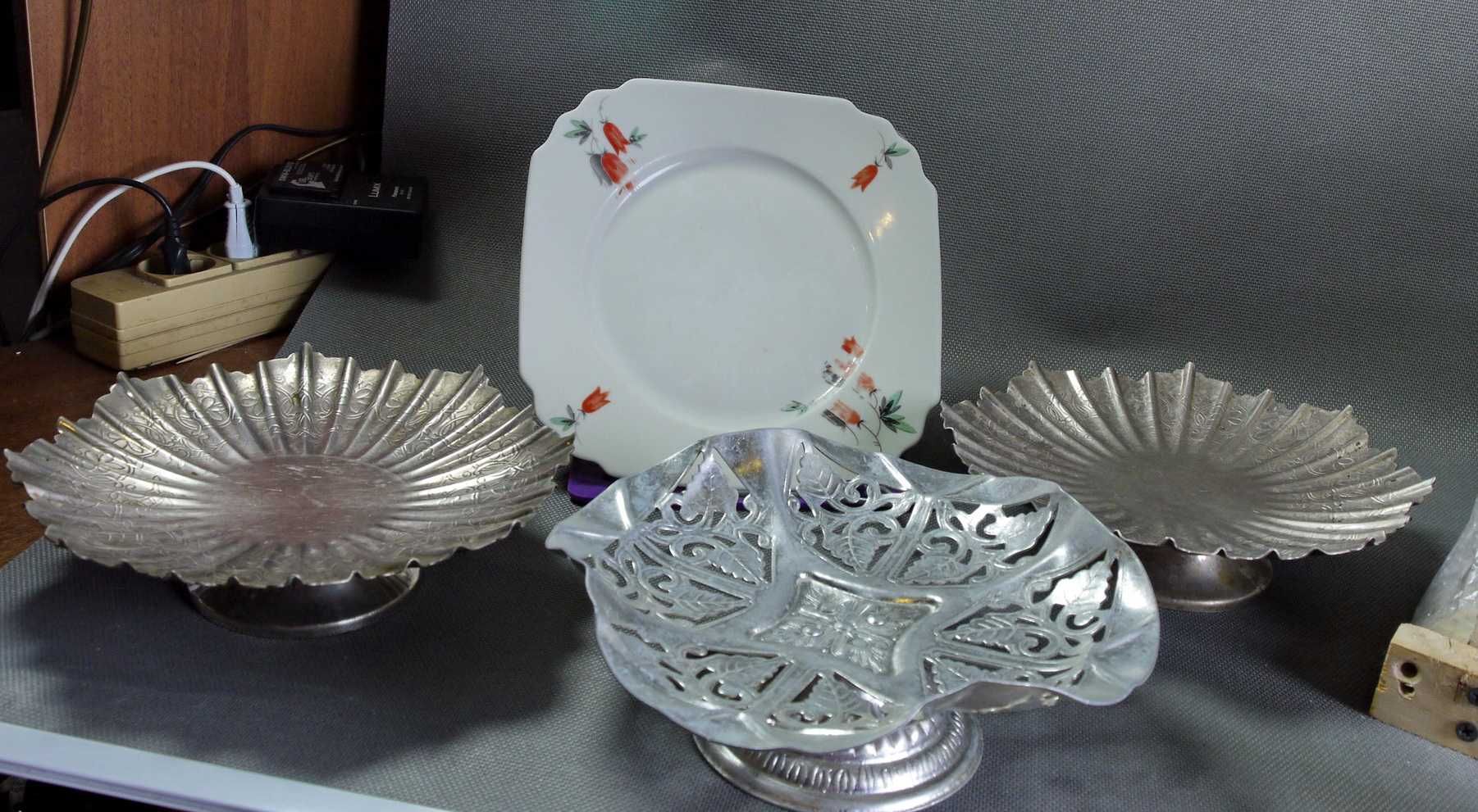 Тарелка квадратная фарфоровая БУ мельхиоровые вазы тарілка порцеляна