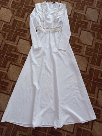Нарядное свадебное длинное платье
Shein