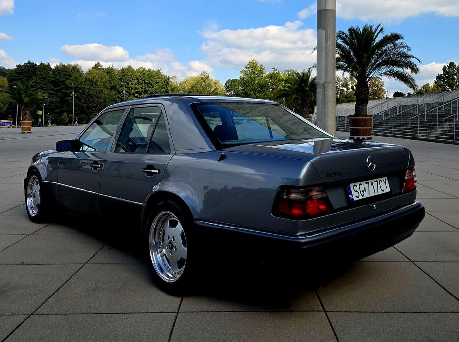 Mercedes 500E WOLF