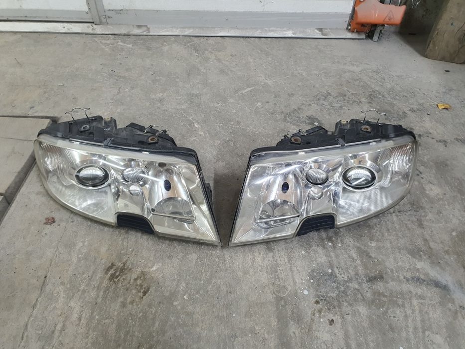 Фара ліва права фари шкода суперб 1 skoda superb 1 ксенон