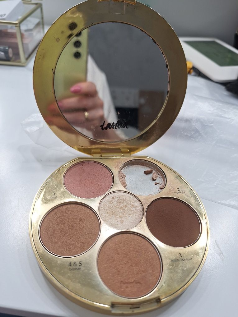 Tarte volume III  tarteist contour palette bronzer rozświetlasz paleta