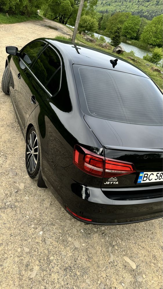 Продам автомобіль Jetta 6