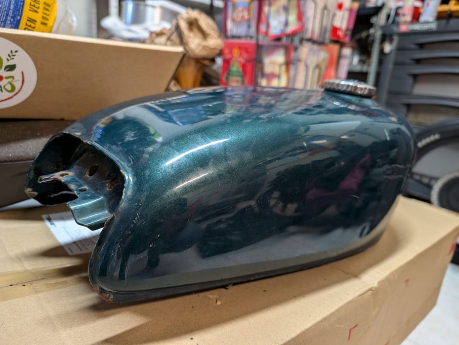 Depósito Honda cb175