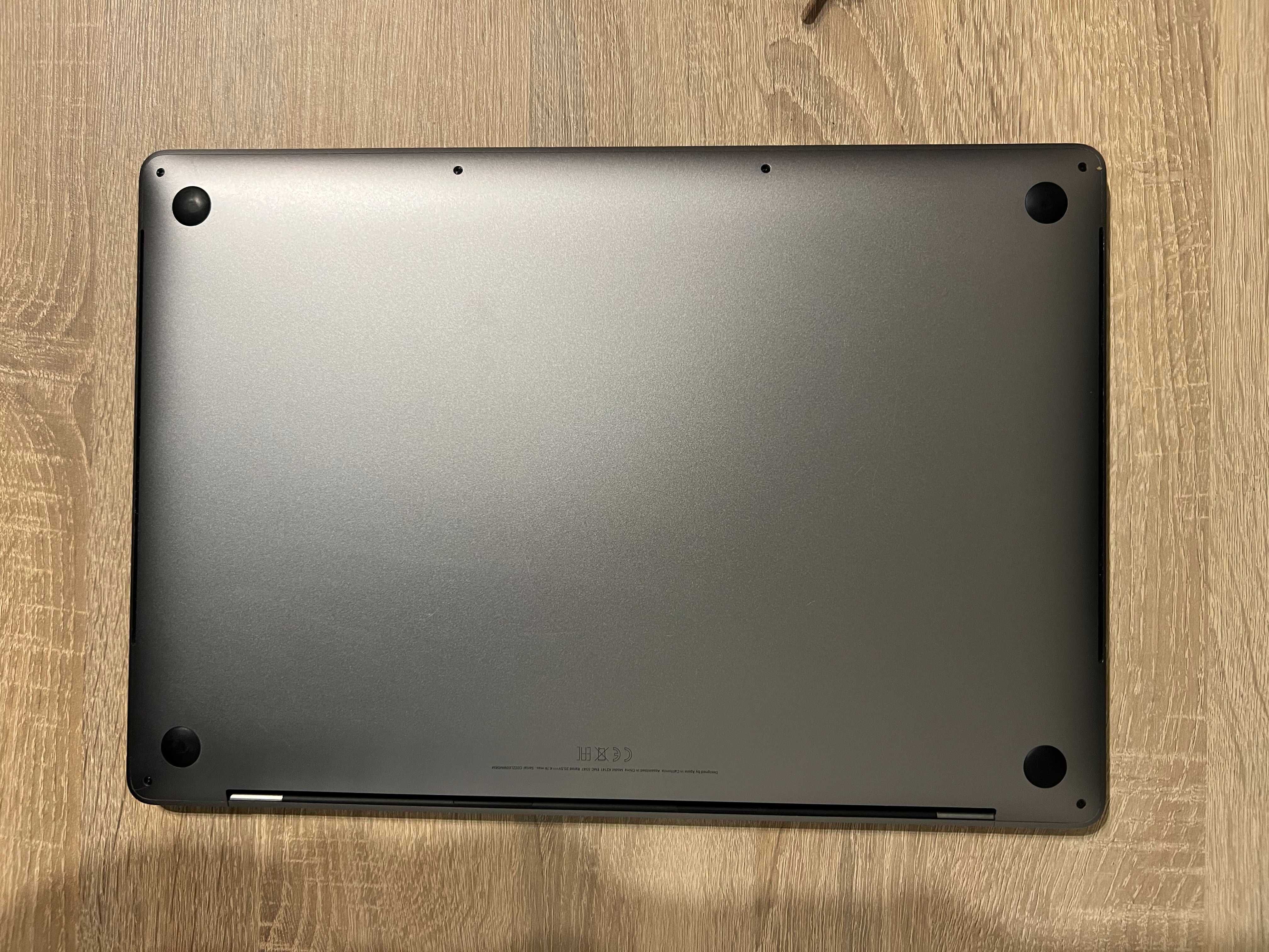 Macbook Pro 16” 2019 i7 16gb 512gb Space Grey