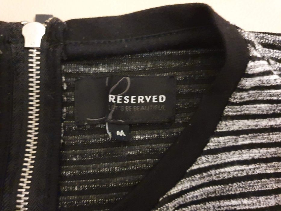 Sukienka RESERVED rozmiar M prążkowana NOWA