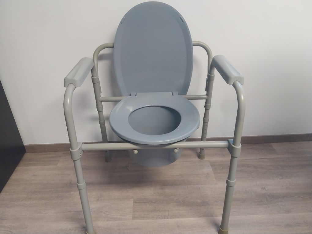 Cadeira sanitaria wc como nova