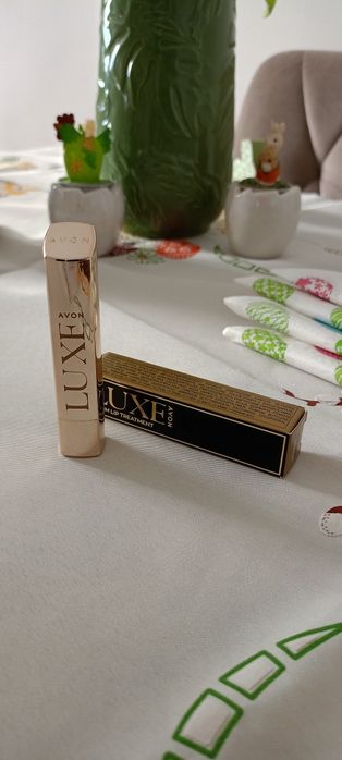 Serum do ust Luxe