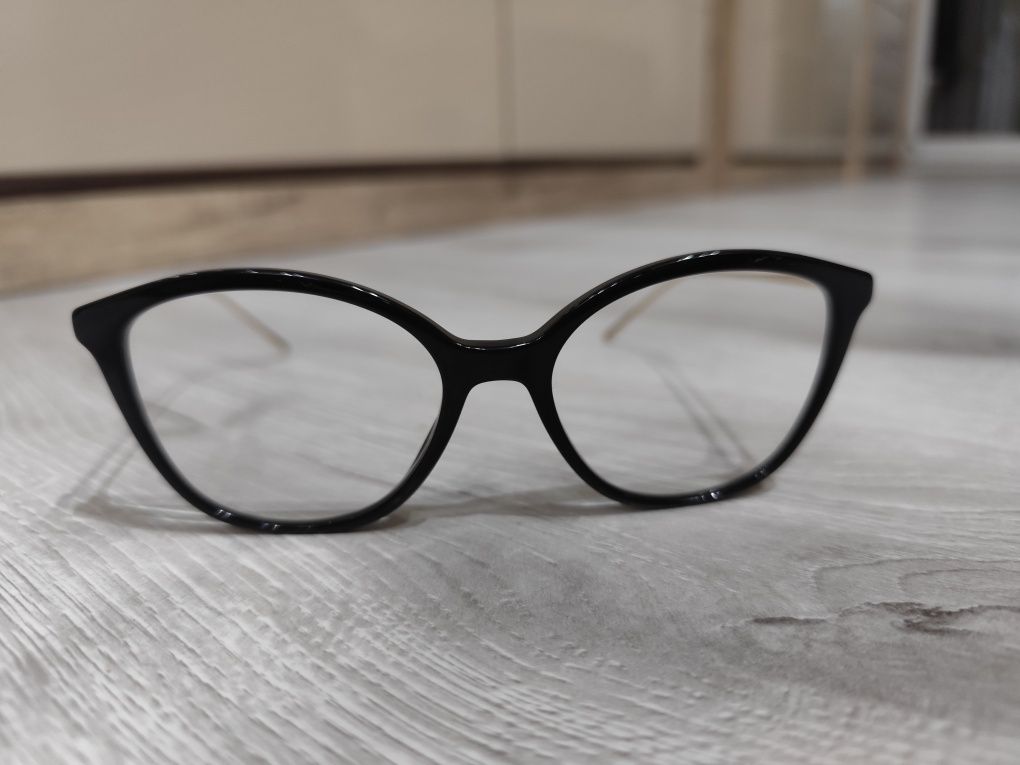Oprawki korekcyjne Prada
