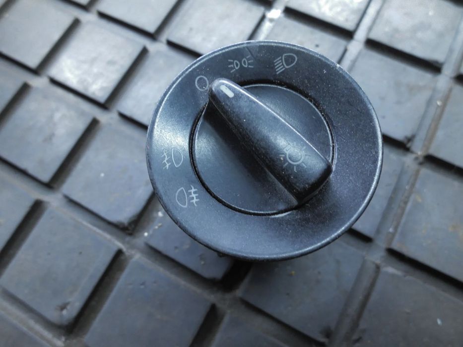 Przełącznik Świateł GOLF IV PASSAT B5 1C0941531A POSIADAM 3 SZTUKI