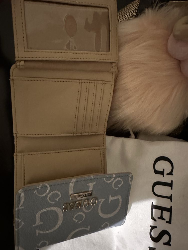 Porta Moedas Guess
