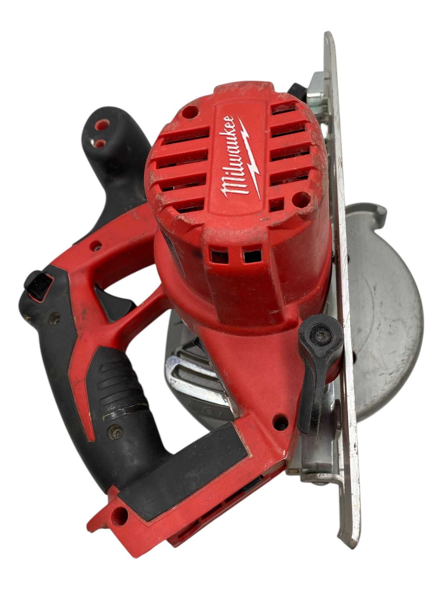MILWAUKEE Piła Pilarka tarczowa M18 165mm + Akumulator + Ładowarka