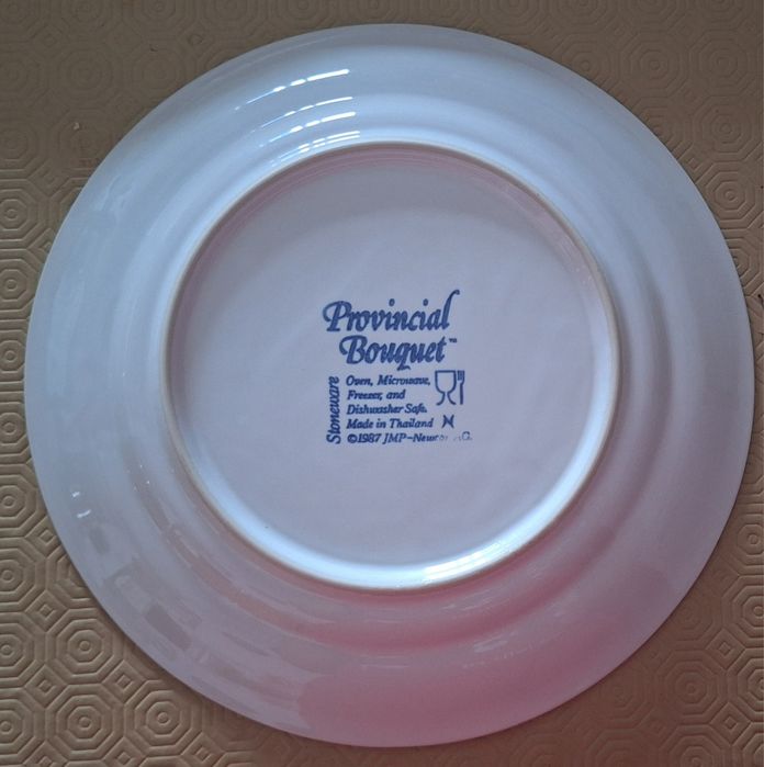 Pratos da Provincial Bouquet
