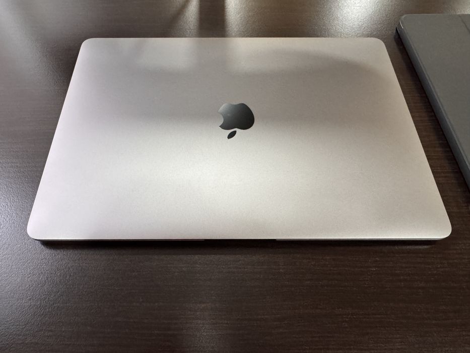 Ноутбук Apple MacBook Air M1 13.3'' 256Gb MGN63 Space Grey 2020