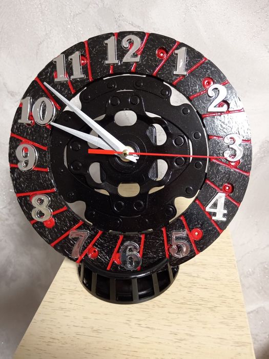 Часы, годинник из