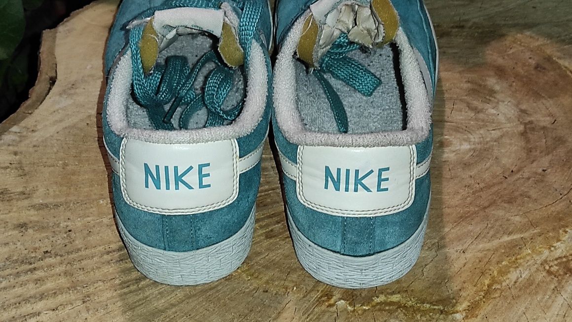 Nike ~ кроссовки натуральная замша ~ индонезия оригинал р 41 / 26,5 см