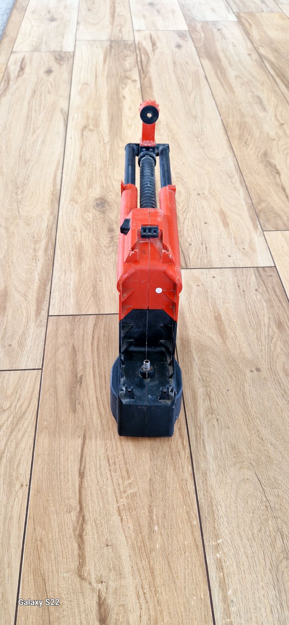 Odsysacz/odkurzacz pyłu marki HILTI