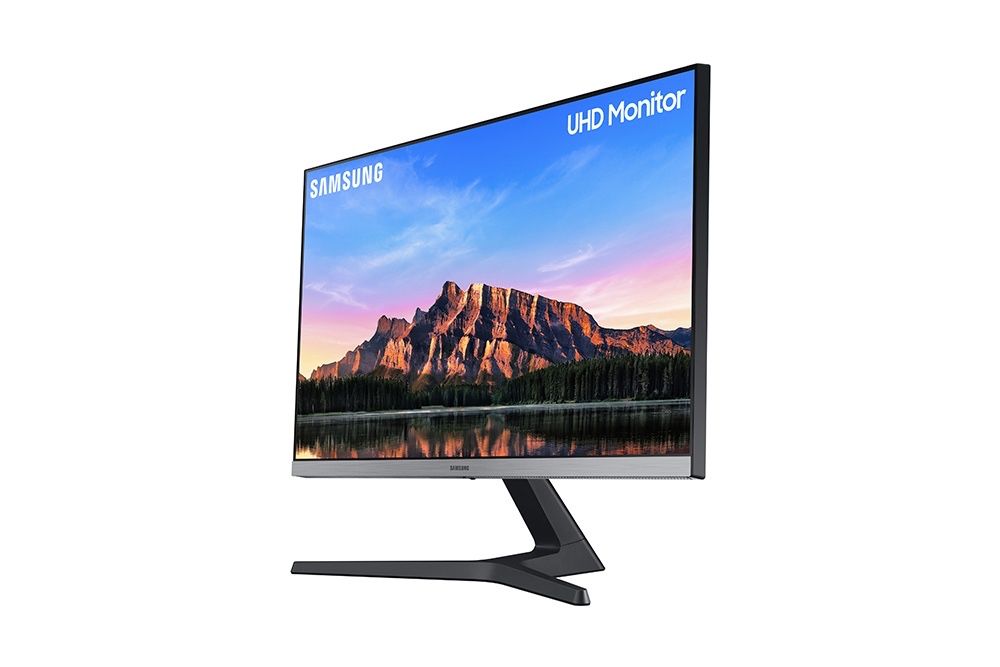 Komputer stacjonarny Intel Core i7-10700F, dysk ssd 1 TB + monitor