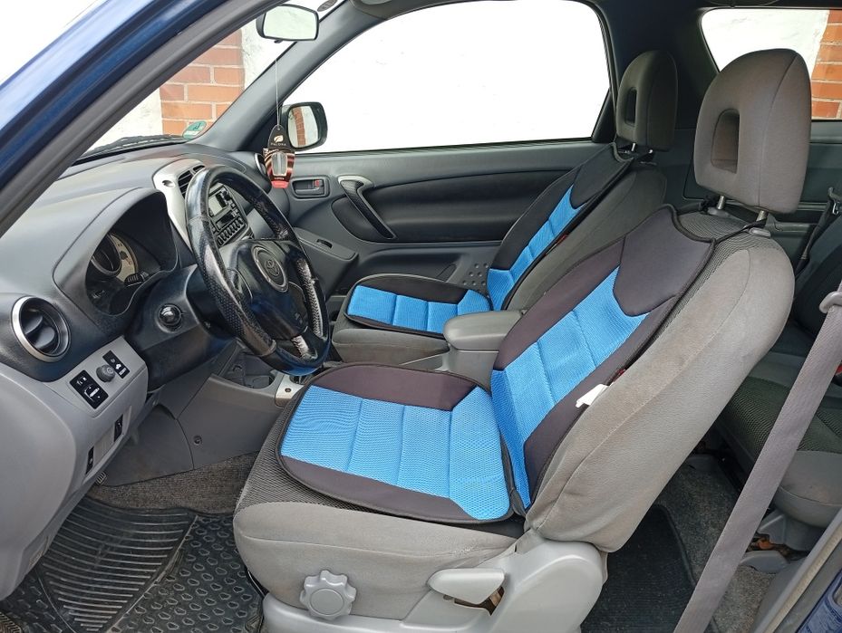 Toyota RAV4 4x4 napęd,2002r.,klimatyzacja,hak.