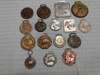 Medalhas  e Pins - Antigos - para Colecionadores - desde 0,50 €
