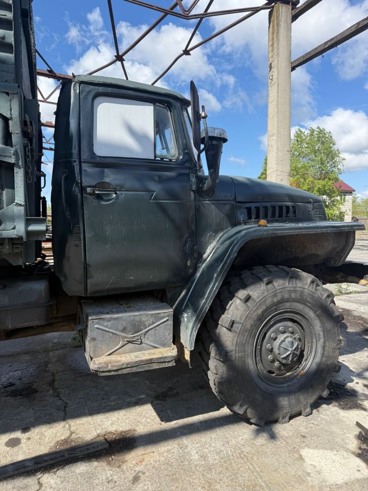 Урал 5557 Самоскид