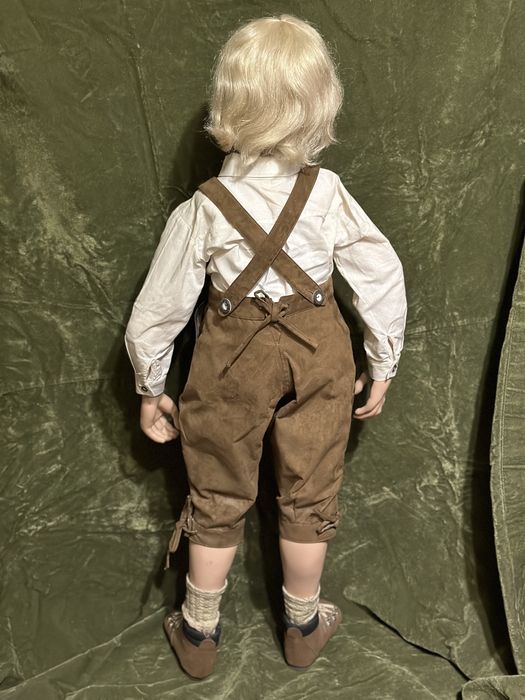 Лялька хлопчик, колекційний