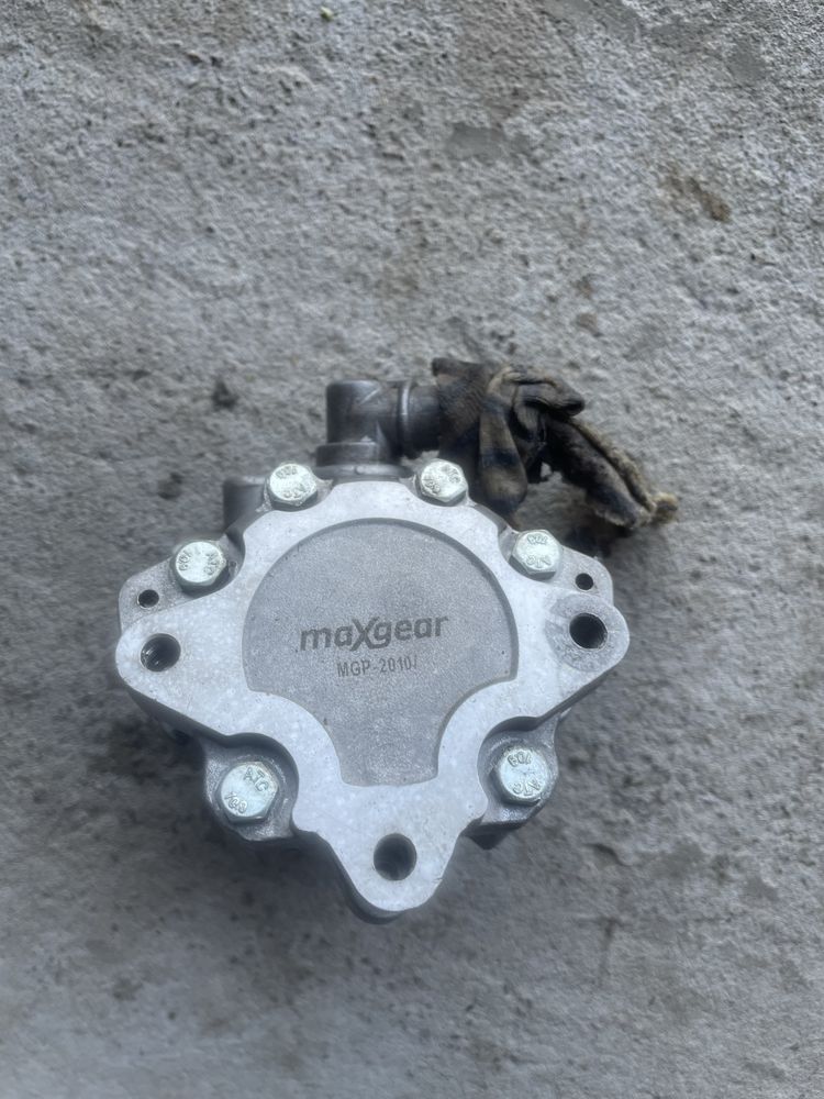 Насос гур т-4 Volkswagen
