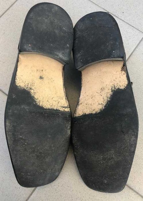 Sapatos Pretos em pele do Traje Académico Universidade do Minho