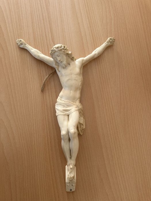 Figura Jezusa ukrzyżowanego
