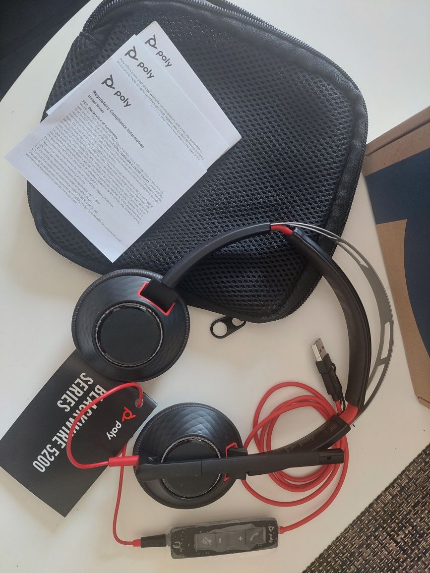 Nowe słuchawki z mikrofonem Poly Blackwire 5220