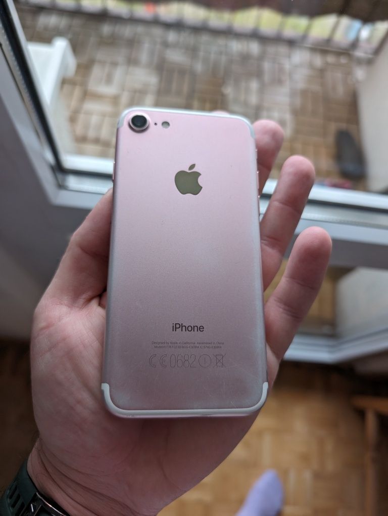 Apple iPhone 7 32GB Rose Gold