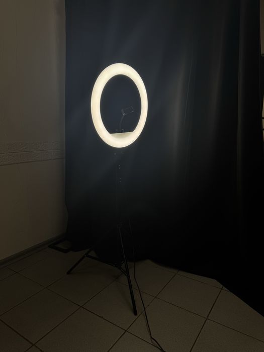 Кільцева LED лампа RL-18 з штативом та чохлом