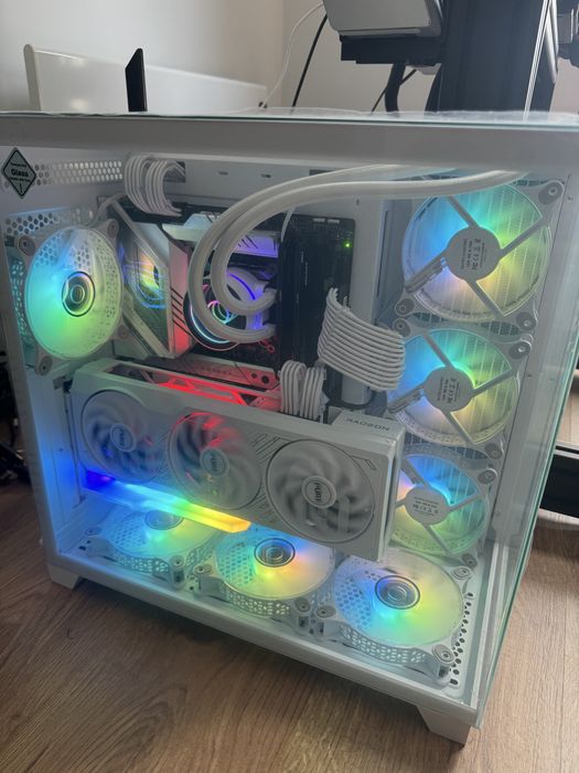 torre pc computador gaming RX 7800XT