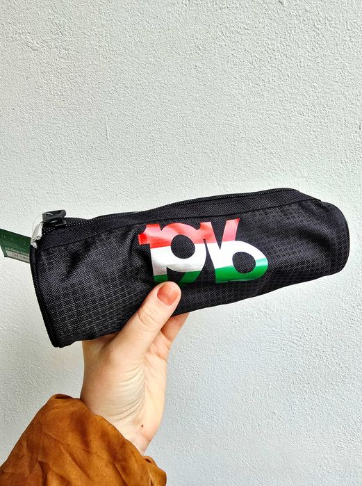 Piórnik Legia Warszawa merch dla fanów piłki nożnej kibiców prezent