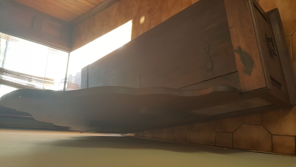 Arca / banco madeira maciça trabalhada