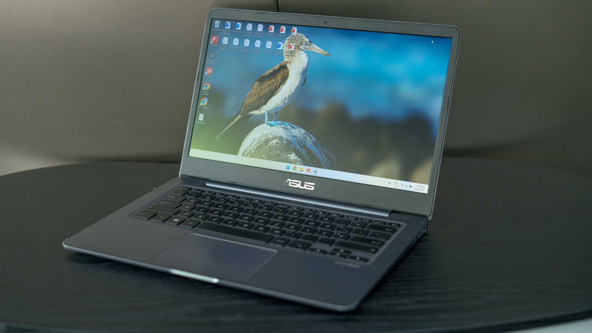Notebook ASUS Intel Core i3-7100U, 8GB RAM, SSD 250GB