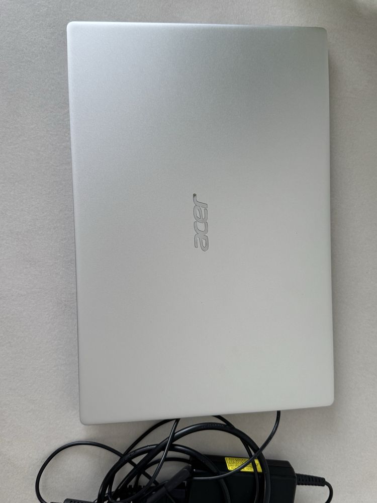 Продам ноутбук Acer Swift SF314-42(Ryzen 3 , 8 ГБ RAM,Windows 11 pro)