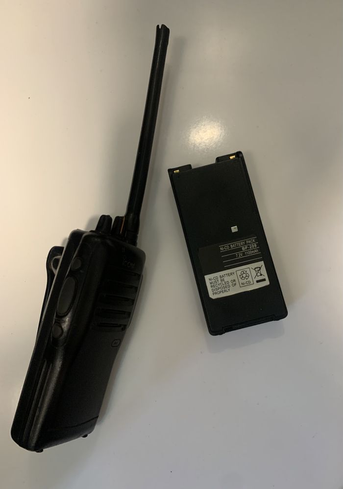Радиостанция ICOM ic-f11