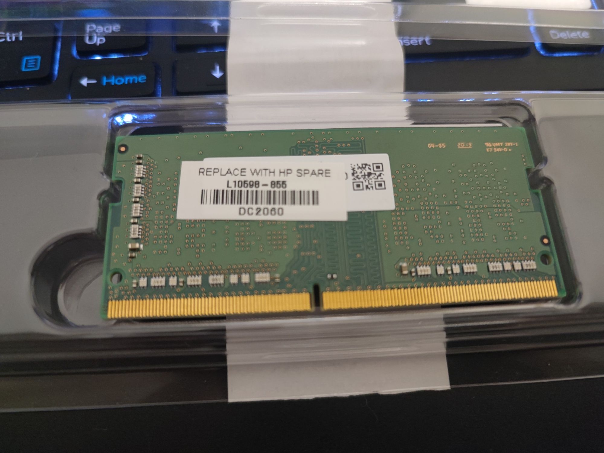 ОЗУ Samsung 4 GB SO-DIMM DDR4 2666 MHz