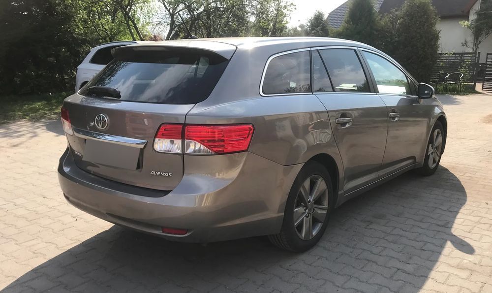 Toyota Avensis Toyota Avensis 2.0 diesel rok prod. 2014 r.