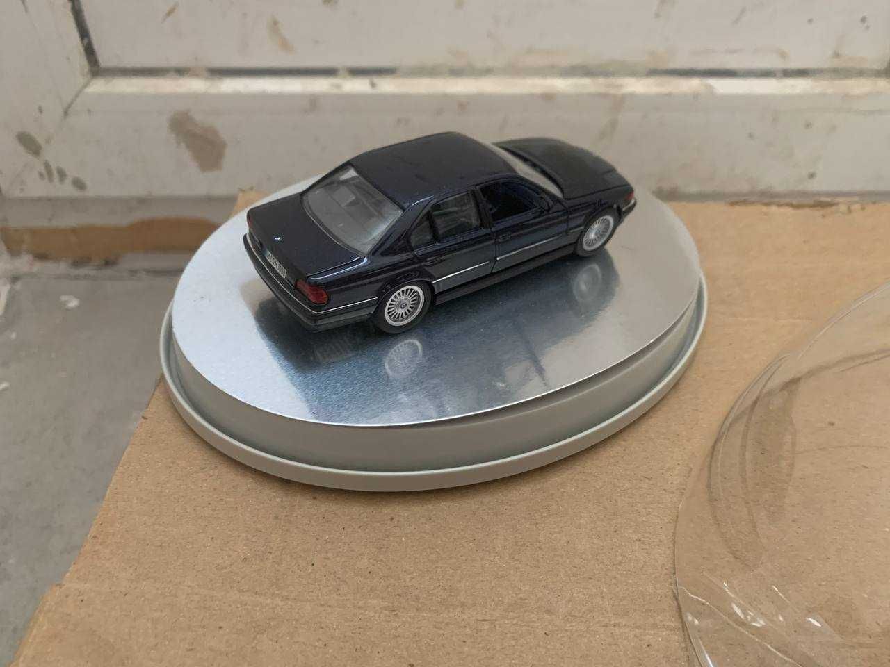 РЕДКАЯ Коллекционная масштабная модель — Schabak BMW 7-er (E38) 1:43