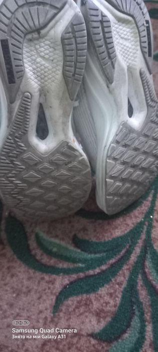 Білі красівки на дівчинку