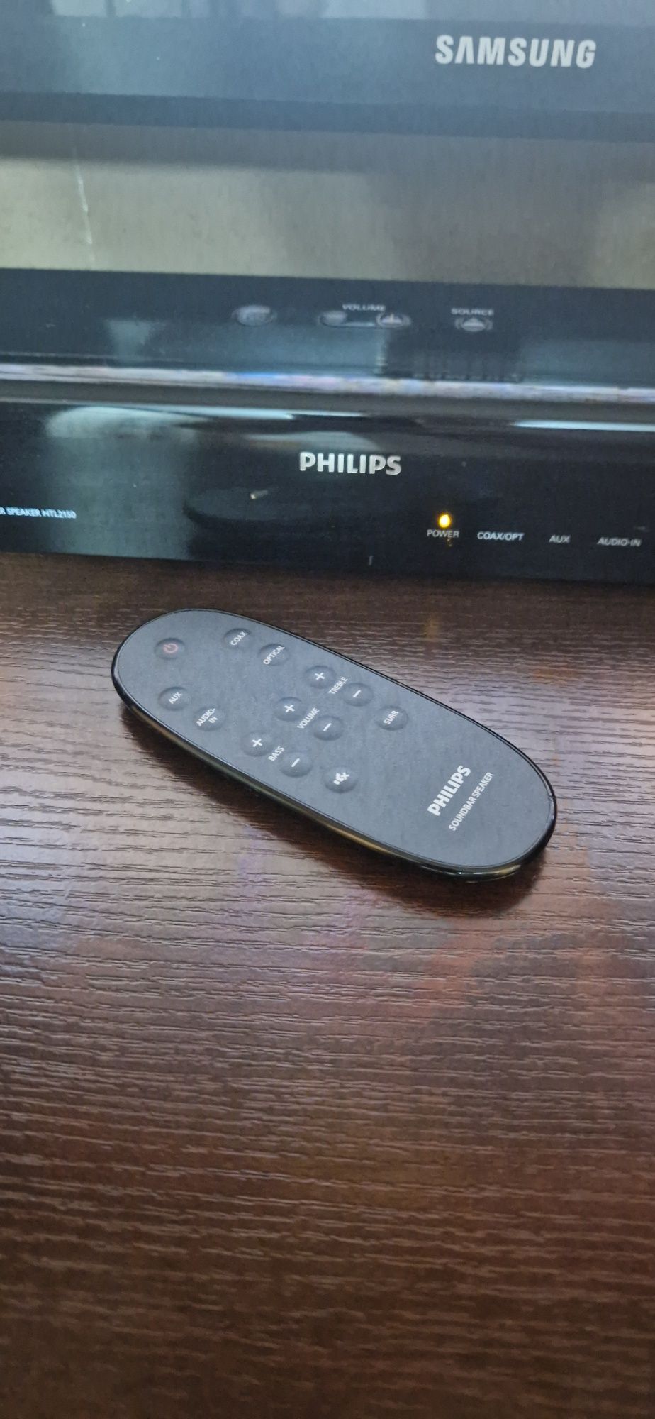 Sounndbar +Subofer Philips HTL 2150