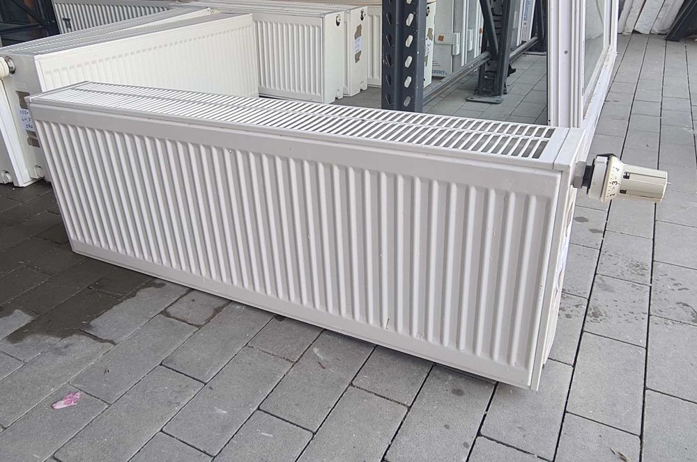 Grzejnik używany 100x35 CV33 !! + termostat