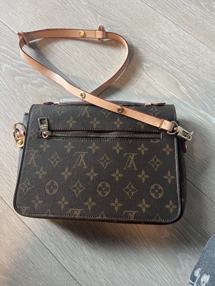 Lv torebka pochette metis